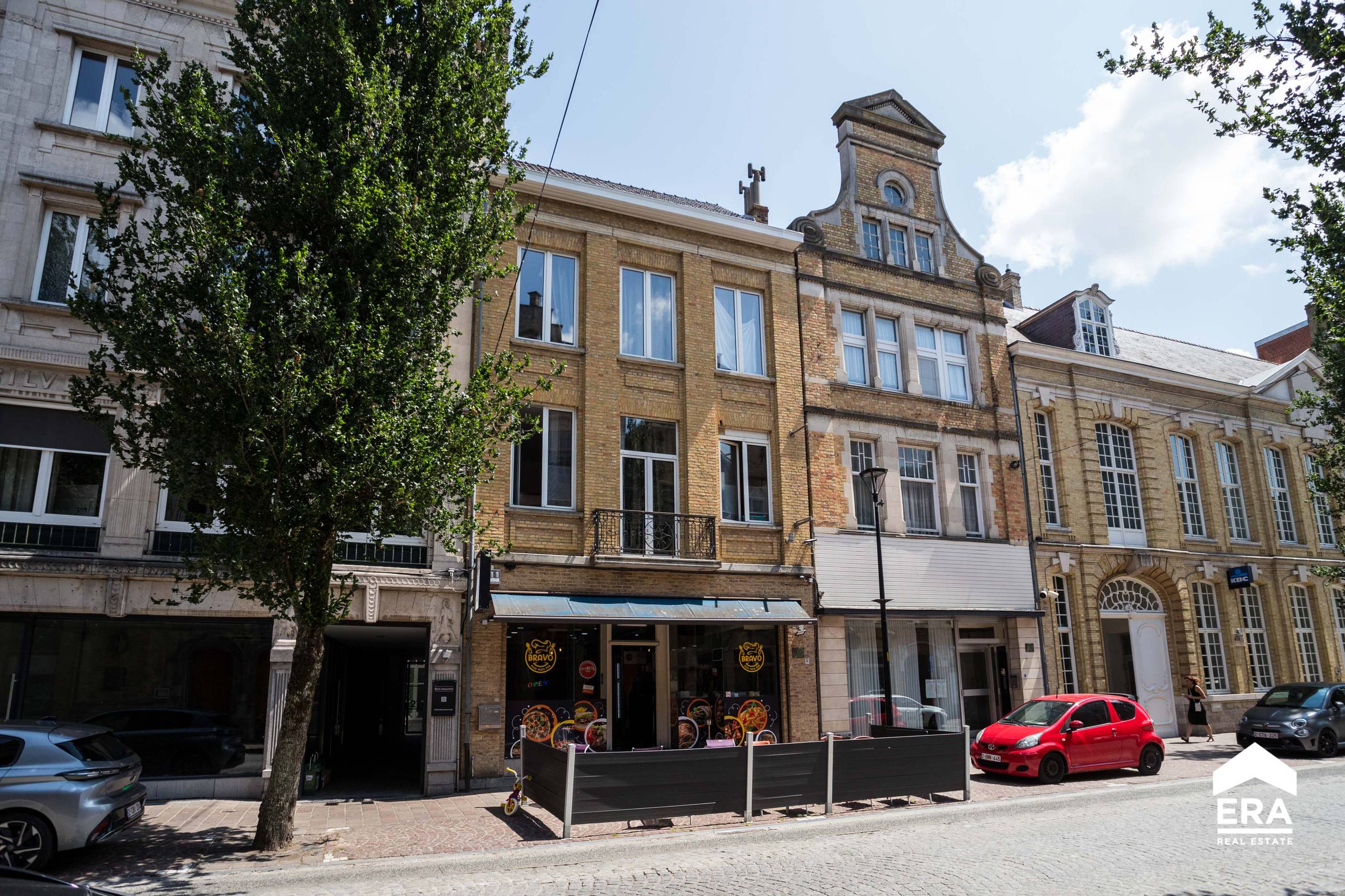 Opbrengsteigendom te koop in het centrum van Ieper - foto 2