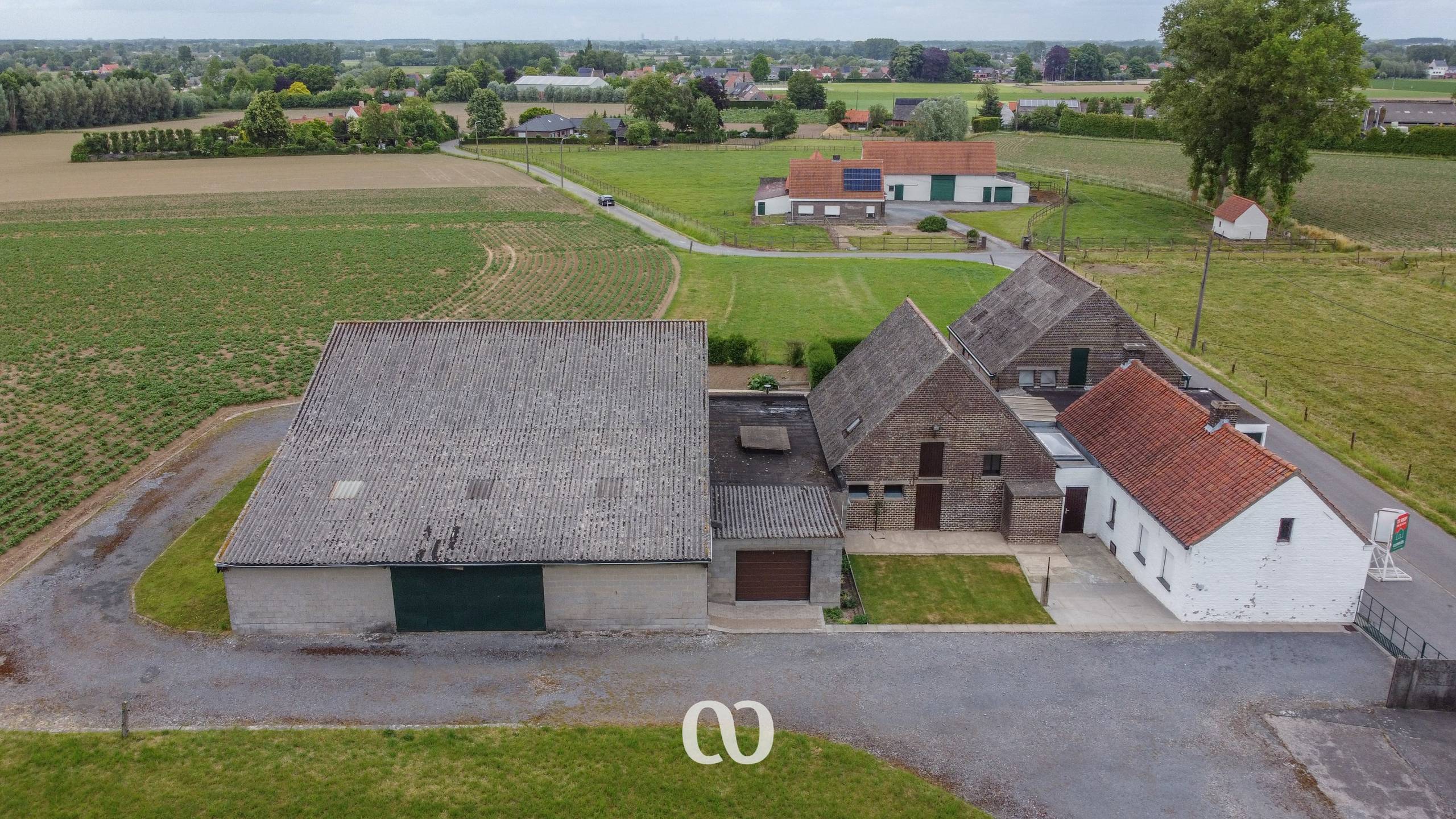 Prachtig gelegen hoeve met gronden op meer dan 3,5 ha - foto 4