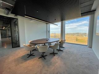 Bureau neuf phénoménalement situé de 95 m² à louer, à seulement 900 m de la sortie R0 Zaventem-Henneaulaan. Les espaces de haute qualité,...