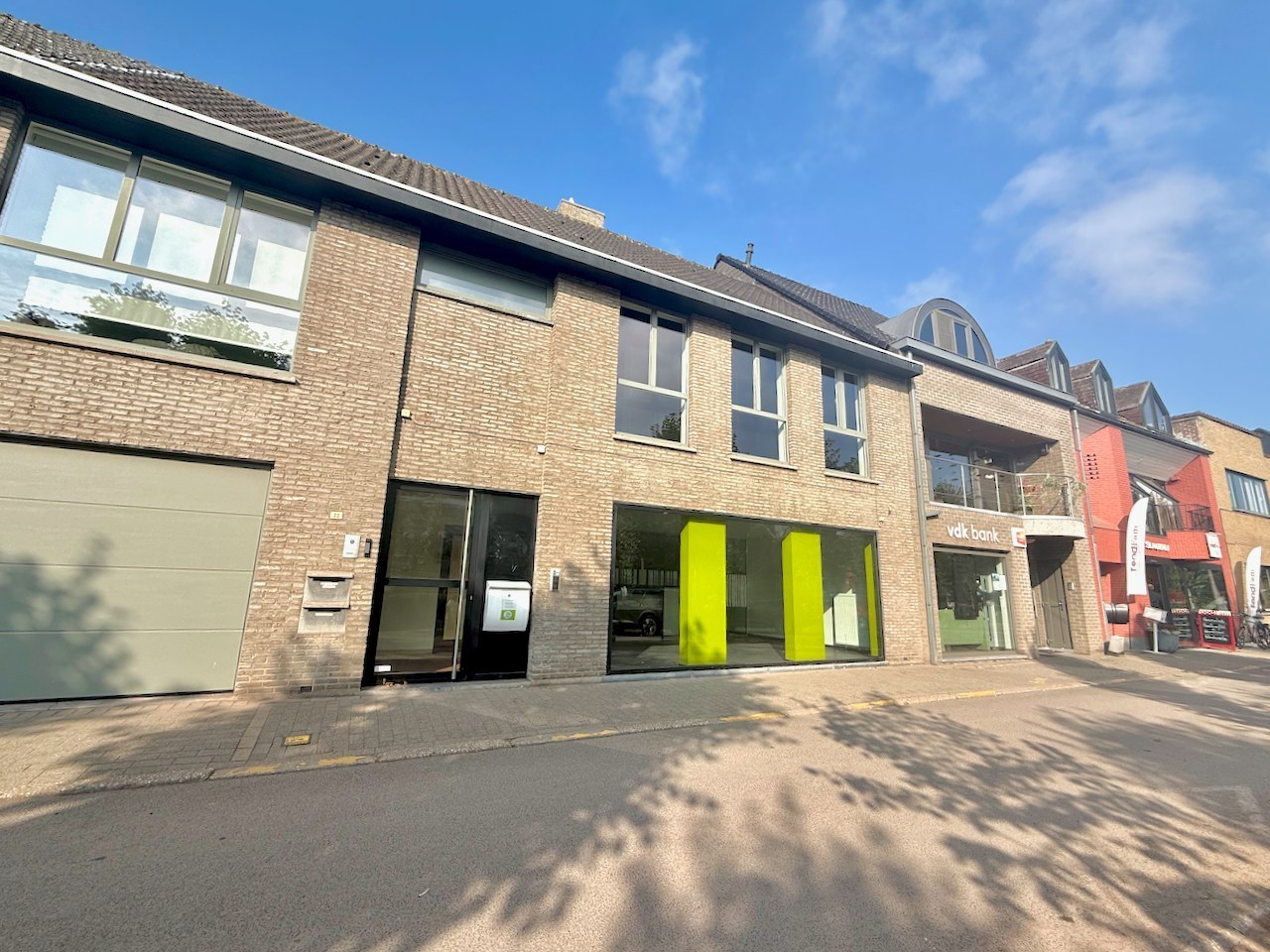 Ruim handelspand in de hoofdstraat van Ertvelde ! - foto 4