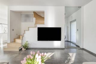 TE KOOP: Halfopen, lichtrijke gezinswoning met 3 slaapkamers in Houthalen-Helchteren!Ontdek deze verzorgde halfopen bebouwing aan de Steenhovenstraat...