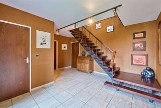 Op wandelafstand van Lommel Centrum vinden we deze statige woning met een authentieke uitstraling.Met een bewoonbare oppervlakte van 264m² krijg je...