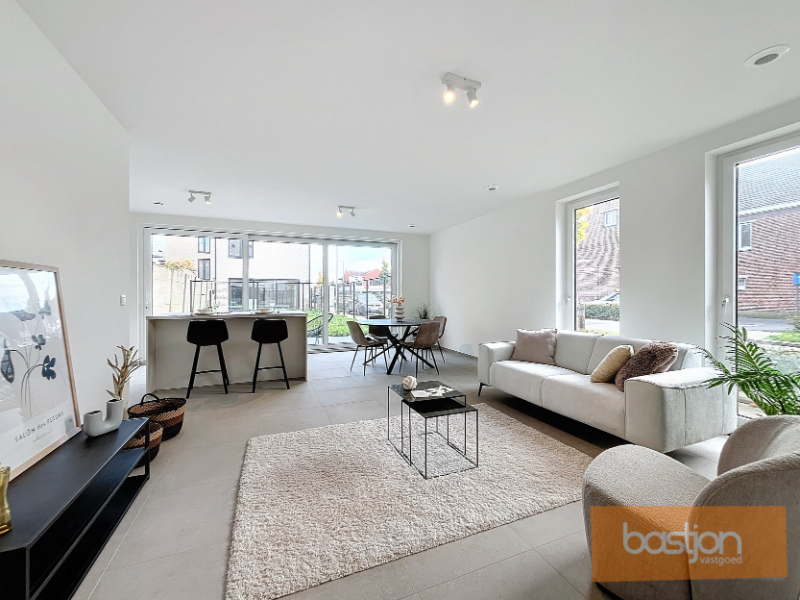 Nieuwbouwwoning met 3 slaapkamers en centrale ligging - foto 1