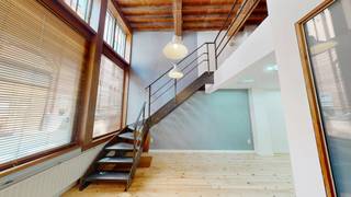 Characterful Office Space in Prime High-Traffic LocationThis office is spread over two floors and features a spacious open area on the ground floor...