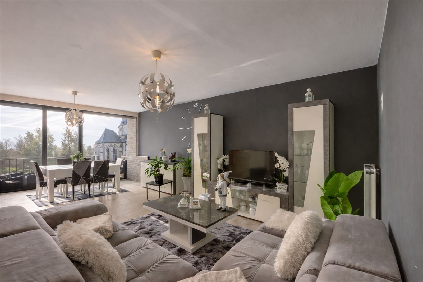 Instapklaar, energiezuinig appartement met autostaanplaats - foto 2