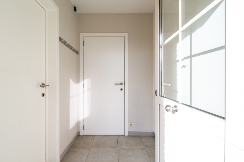 Halfopen woning met 4 slaapkamers en tuin nabij station Ingelmunster - photo 2