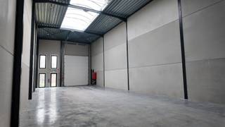 Commercial à louer à Brakel