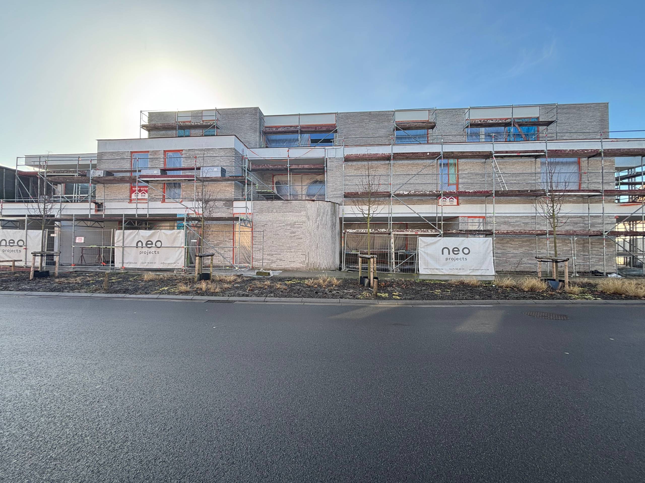 Zeer ruim 2 slaapkamer appartement met terras van 42 m² - foto 2