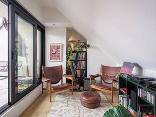 Volledig gerenoveerde woning (190 m² bvo) met 3 slaapkamers en zonovergoten dakterras, gelegen nabij de Visserij.Voor meer informatie, mail naar...