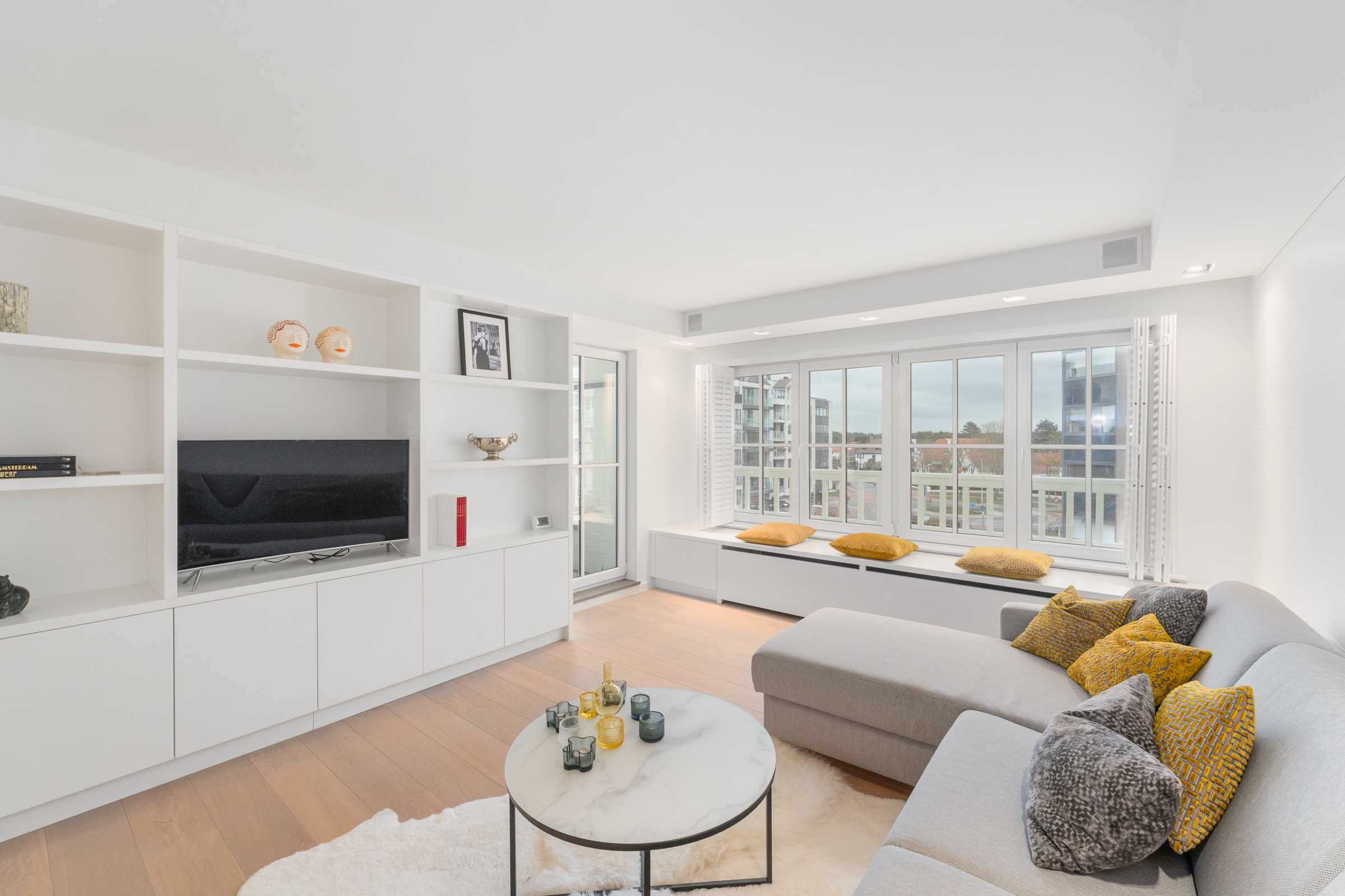 Apartment for sale in Knokke with 1 bedroom - photo 4