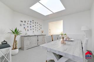 naar een woning waar je meteen verliefd op wordt?Op de Tieltsesteenweg in Eeklo vind je deze recent en zorgvuldig vernieuwde woning met een...