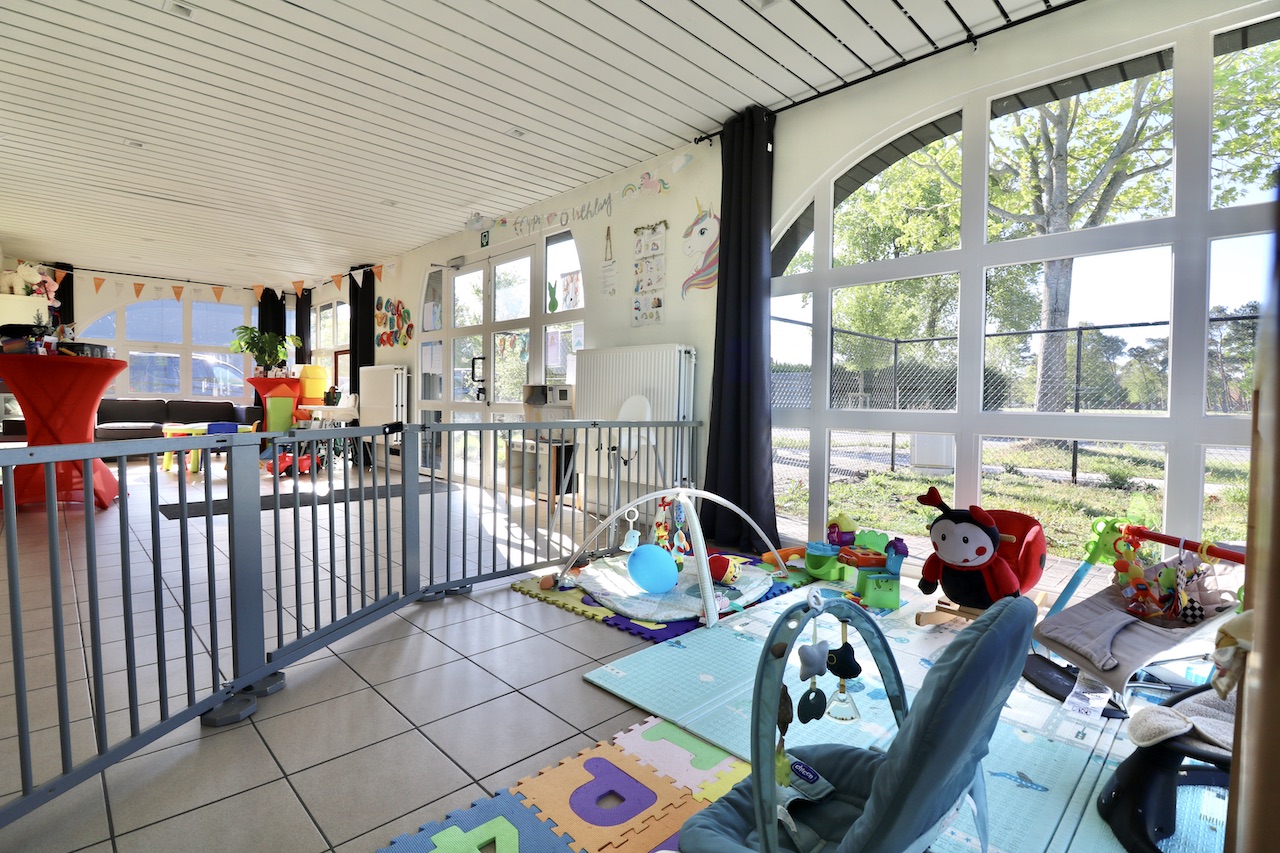 Instapklare handelsruimte van 200 m2 met private parking voor 1.250 EUR/mnd - foto 3