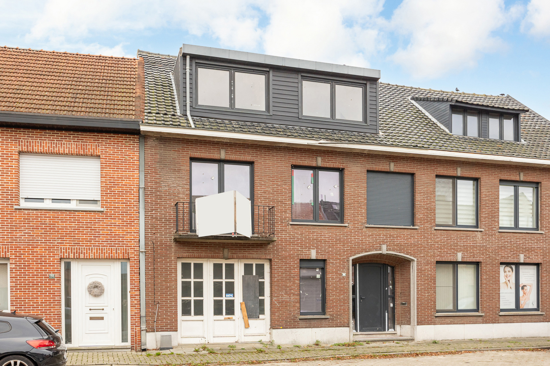 Veelzijdige woning met potentieel in het hart van Ezaart (Mol) - foto 1