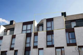 TOP ONDERHOUDEN DAKAPPARTEMENT IN HARTJE SCHILDE MET RUIM ZONNIG TERRAS!Achter de strakke witte gevel van deze recente stijlvolle residentie bevindt...