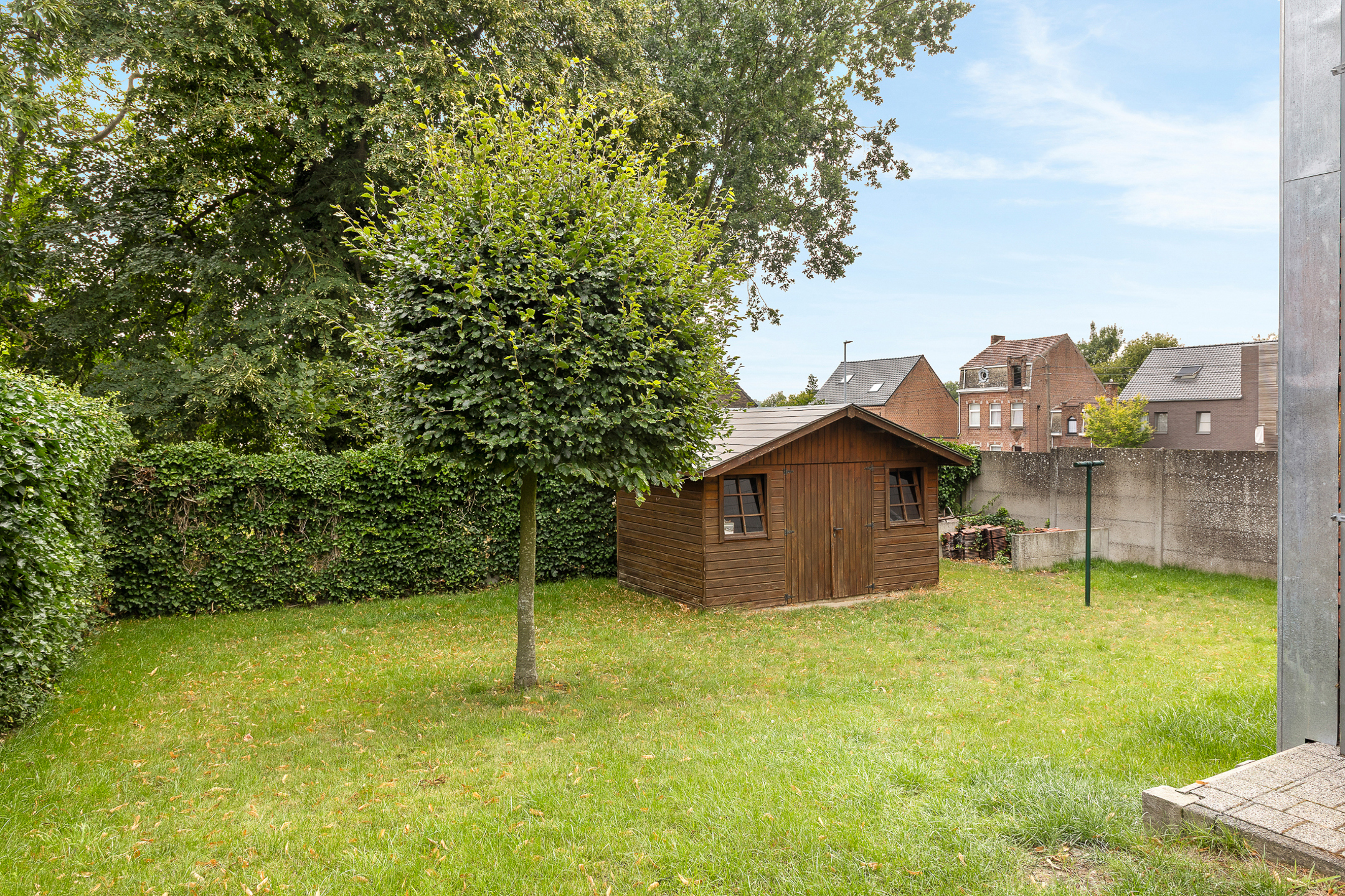 Magnifiek gelegen degelijke villa met 5 slk, garage en tuin - foto 5