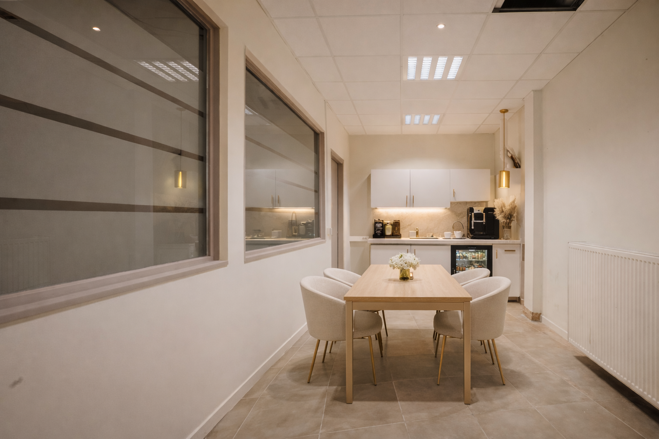 Centraal gelegen handelsruimte met vast rendement te Gent - foto 3