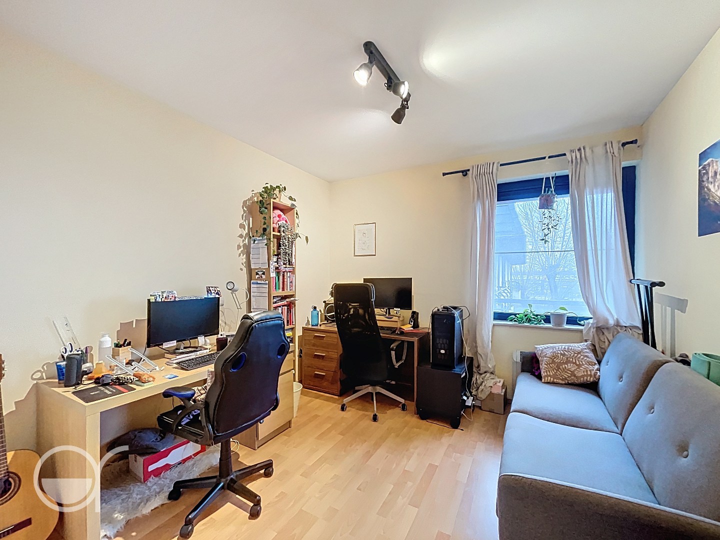 Lichtrijk appartement met terras en garagebox nabij station Gent-Sint-Pieters - foto 4