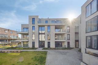 Nieuwbouw penthouse met 2 ruime terrassen en ondergrondse staanplaats te koop - nog verder af te werken naar keuze volgens budget!Residentie Désiree...