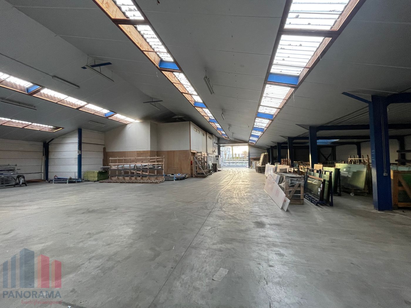 1.130 m² magazijn met kantoor en 500 m² buitenterrein - photo 3