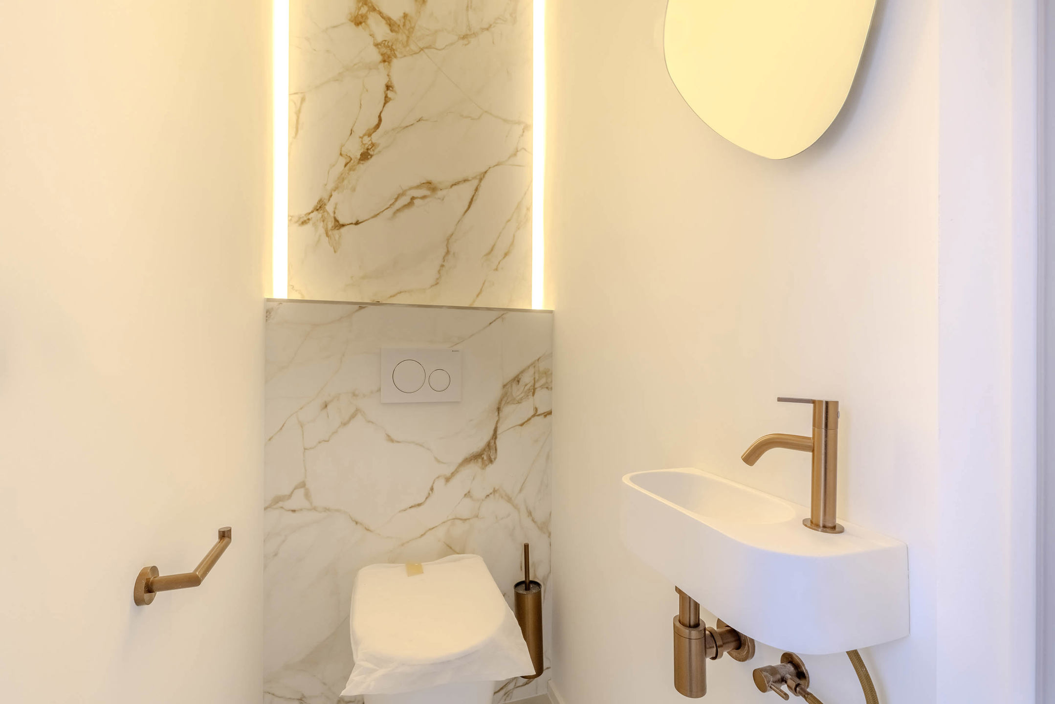 High-end &amp; stijlvol afgewerkte nieuwbouwwoning rechts - foto 3