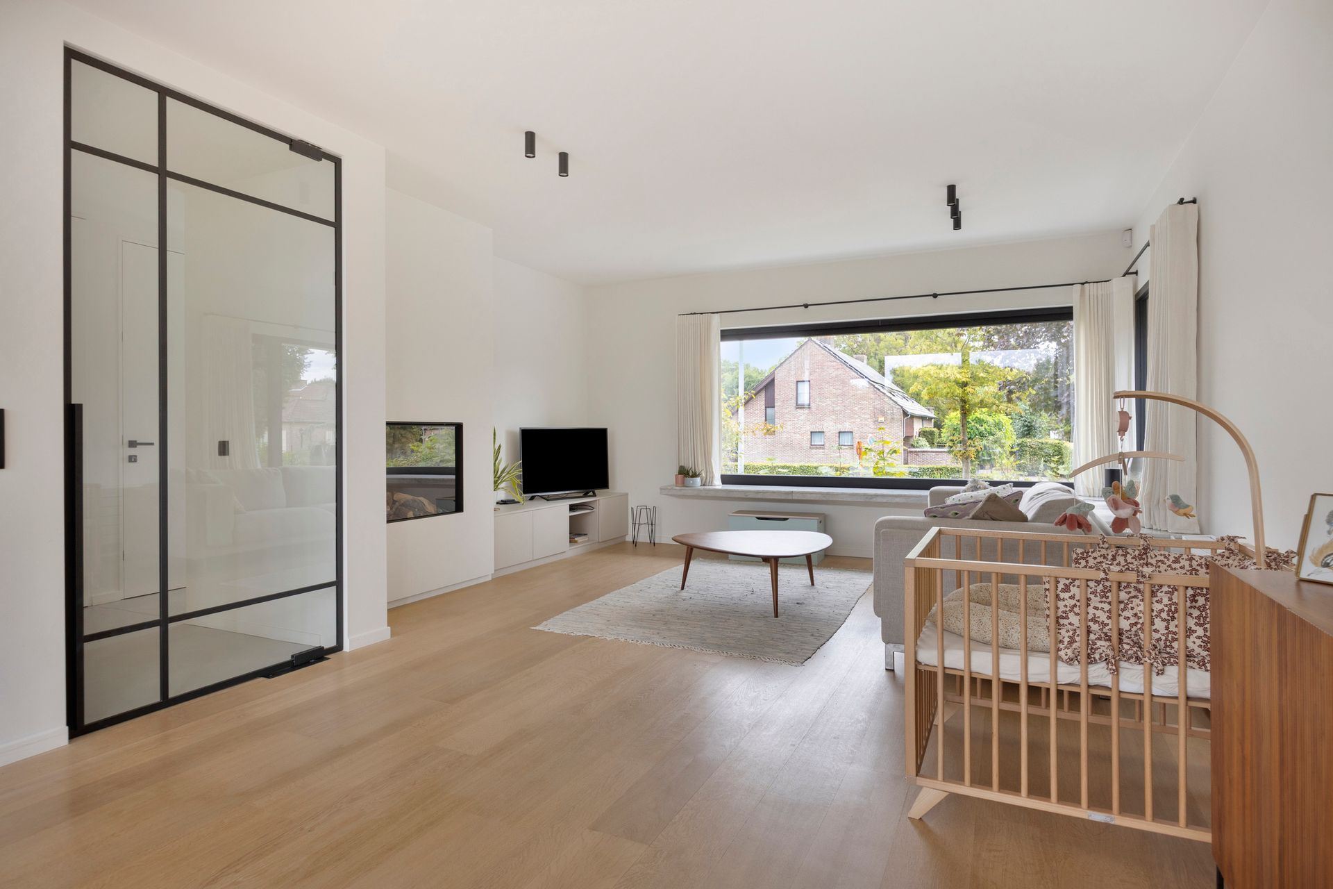 Luxueus gerenoveerde villa met 4 slpks - foto 4
