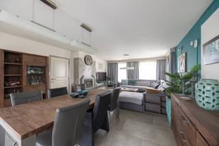 Vrijstaande en instapklare woning te koop in Pelt (SHL)!Deze prachtige woning, gebouwd in 1991 en gerenoveerd in 2010, 2015 en 2018 is instapklaar.De...