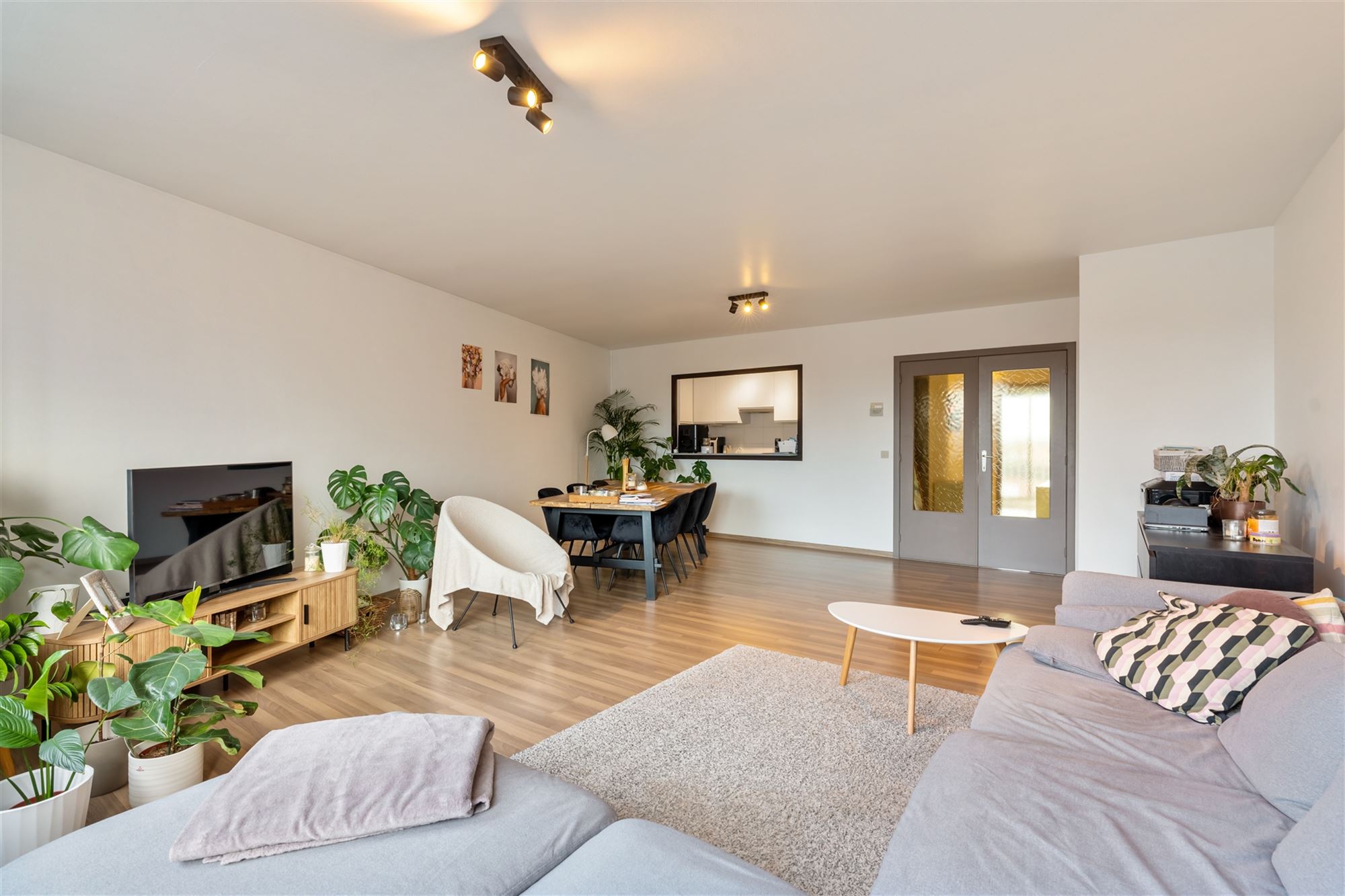 Aangenaam gerenoveerd appartement met 2 slaapkamers - foto 5