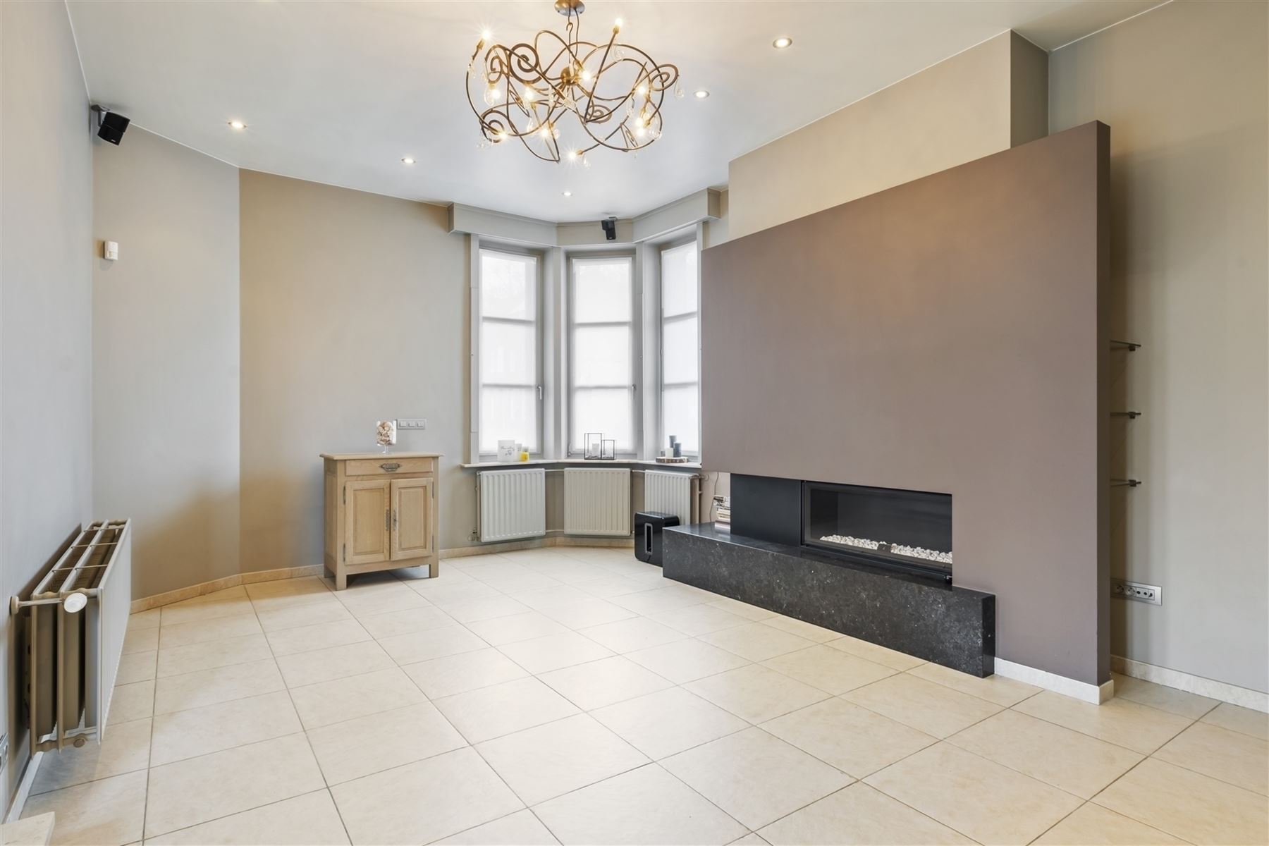  Woonst met kantoorruimte: centrum Anzegem. Toplocatie, veel mogelijkheden - foto 5