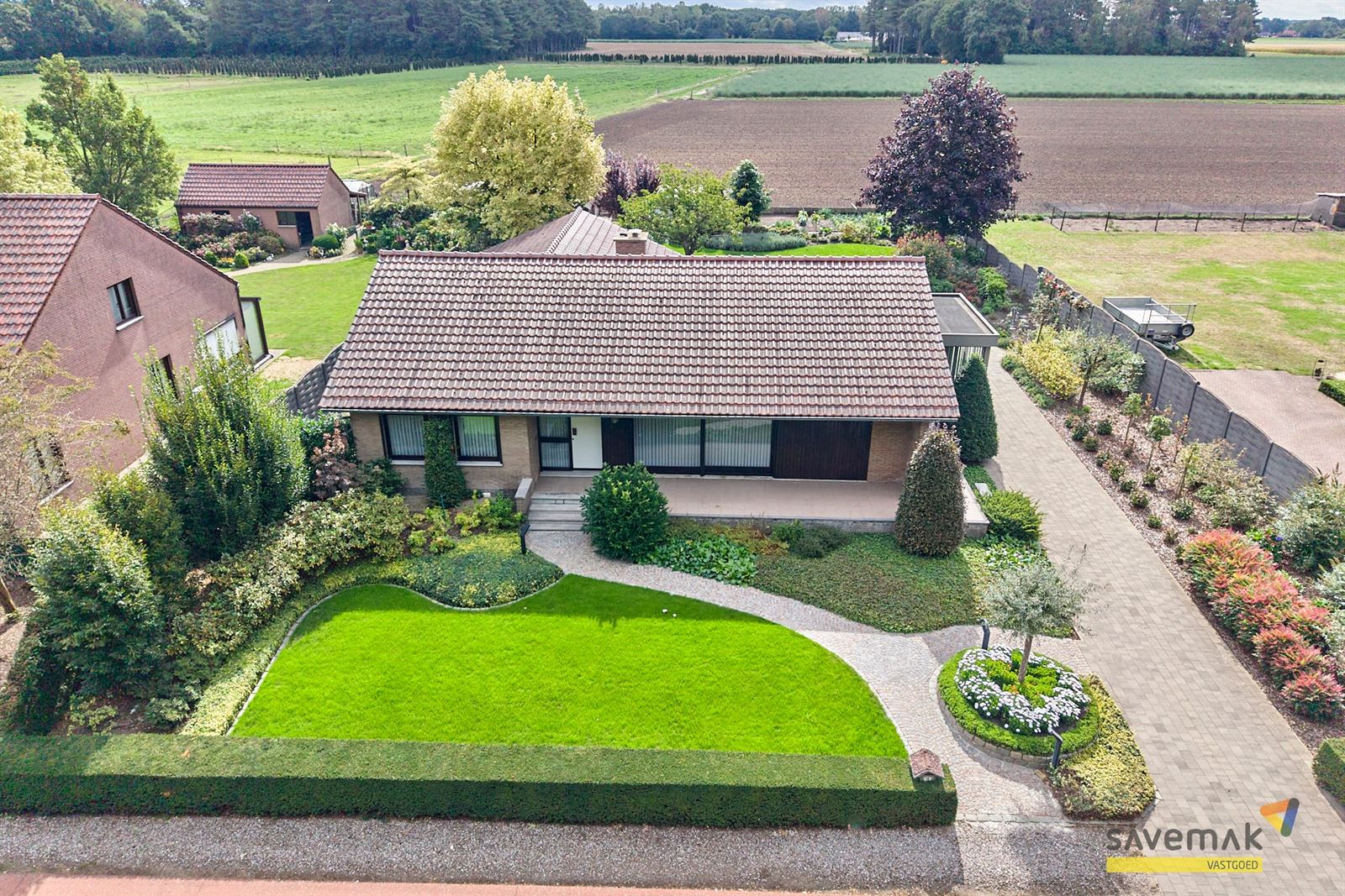 Gelijkvloers wonen met veel licht en geen voor- of achterburen - foto 1