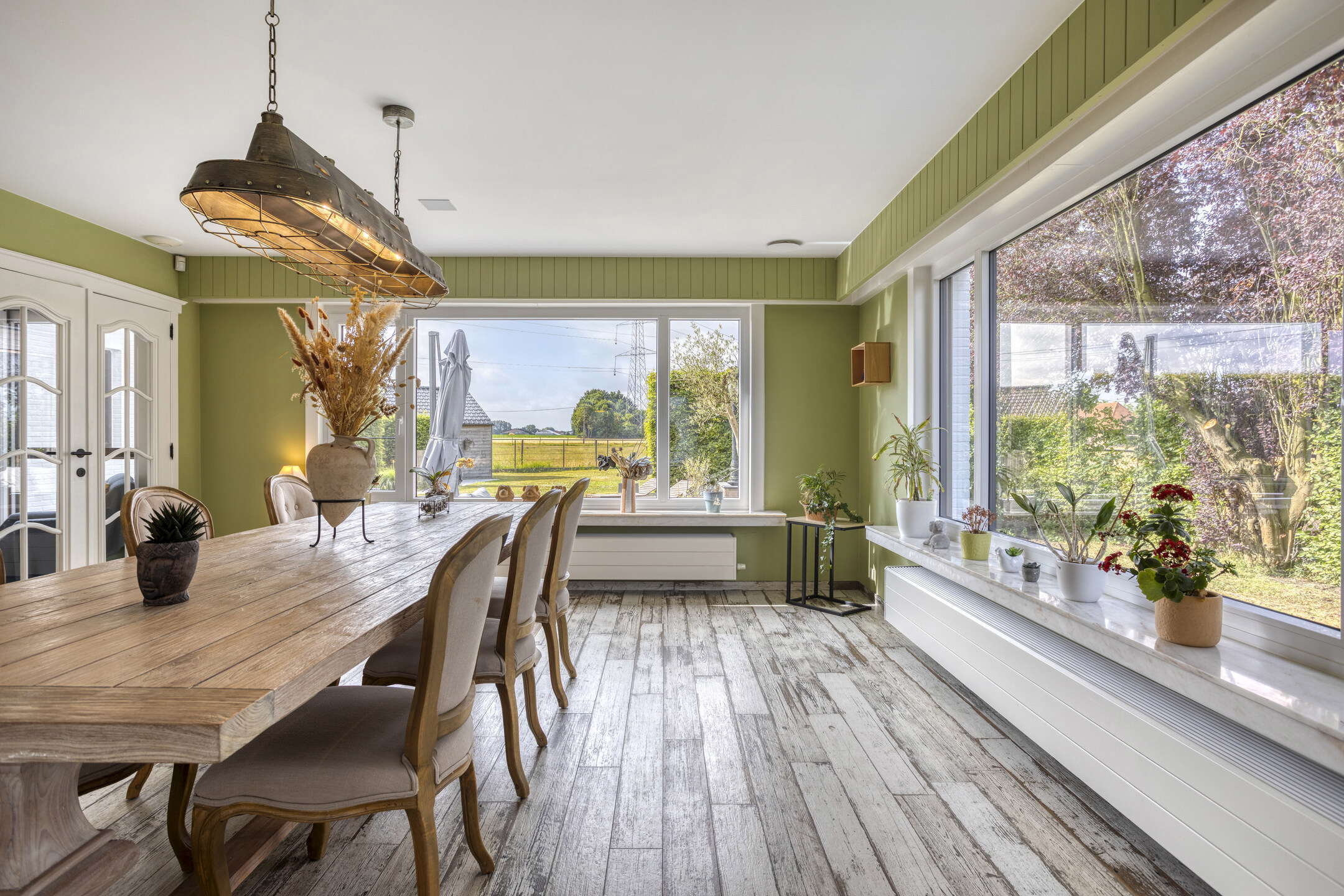 Landelijk gelegen woning met magazijn van 280m² en weiland. - foto 5