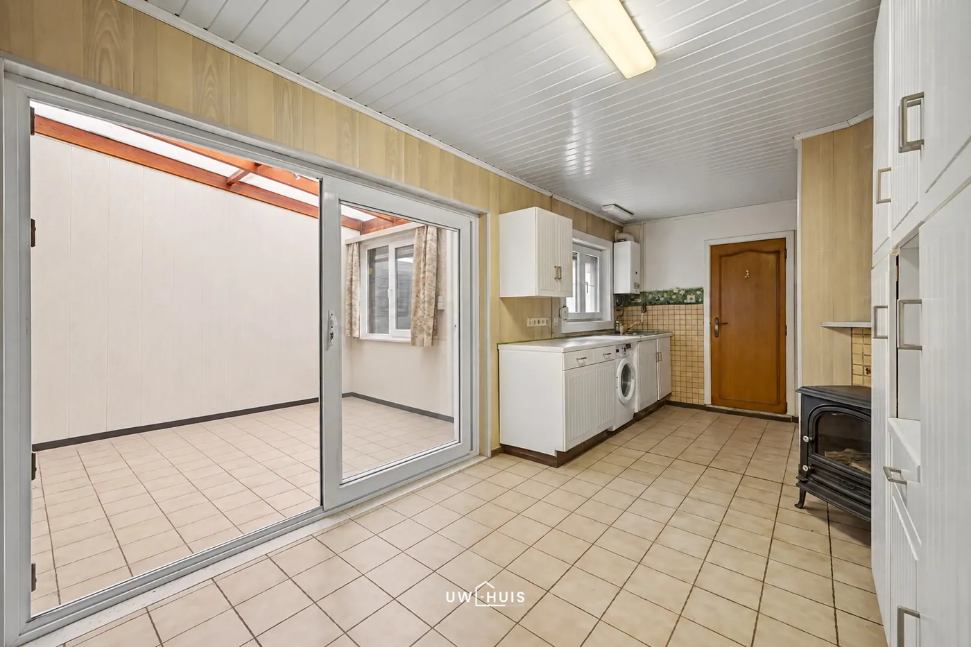 Charming 1932 home in Kruibeke, 3 bedrooms, garden, 1 bathroom, 132 m² of living space – ready to become your home! - photo 4