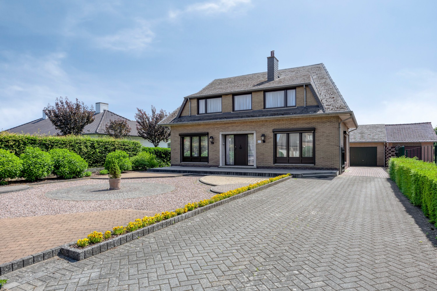 House for sale in Maaseik with 4 bedrooms - photo 1
