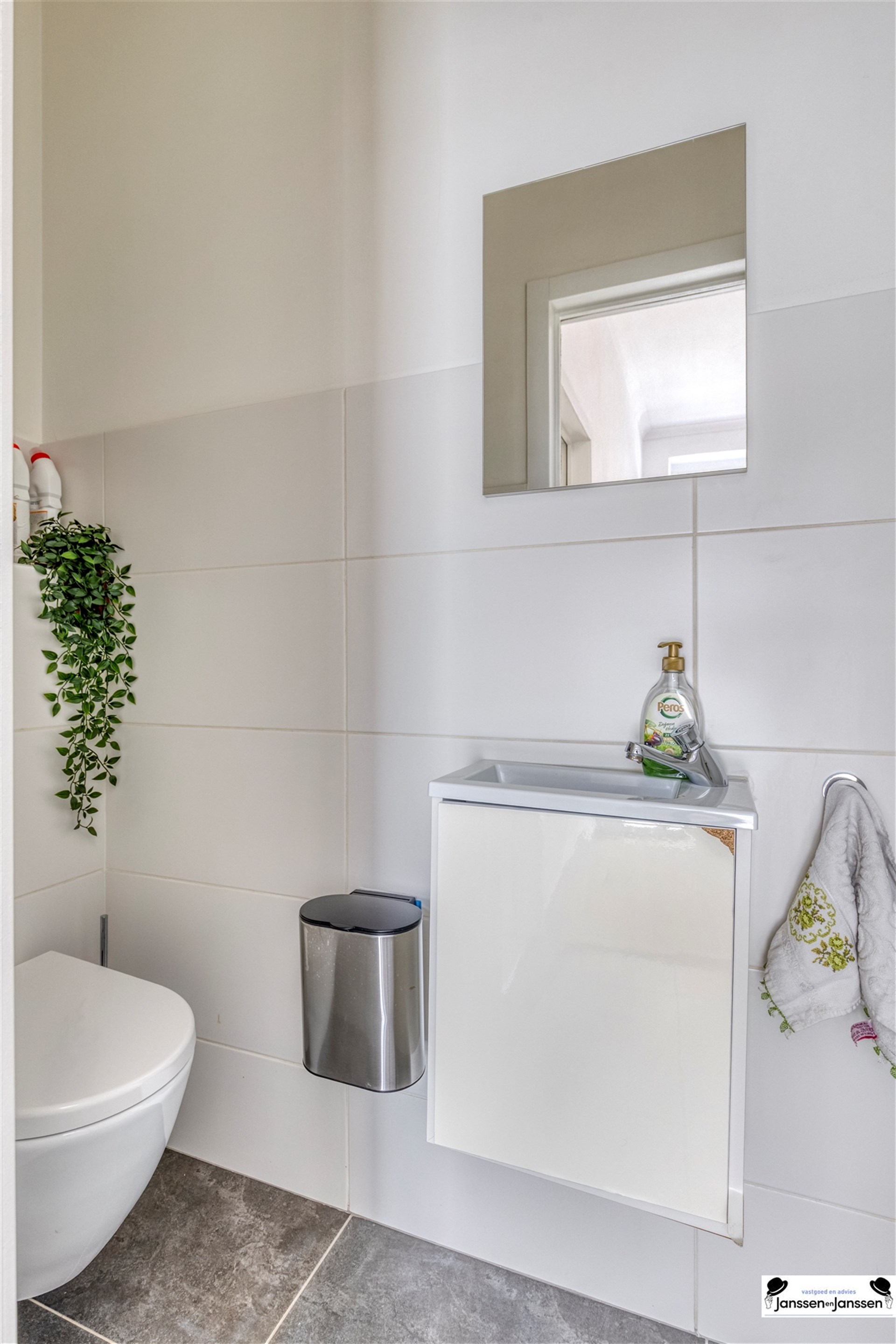 Gerenoveerde eengezinswoning met 3 slaapkamers.  - foto 5