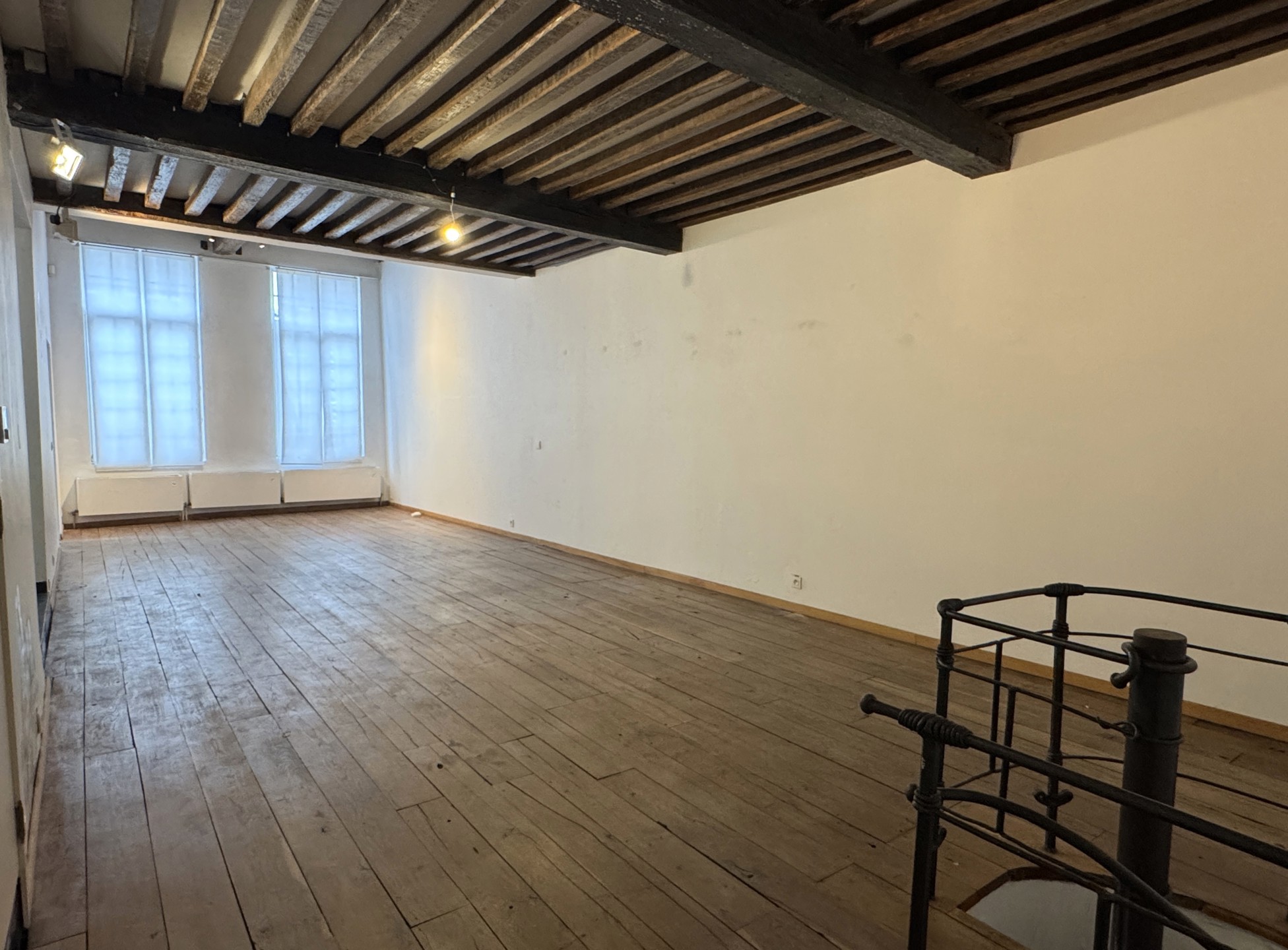 Commercial à louer à Anvers - photo 1