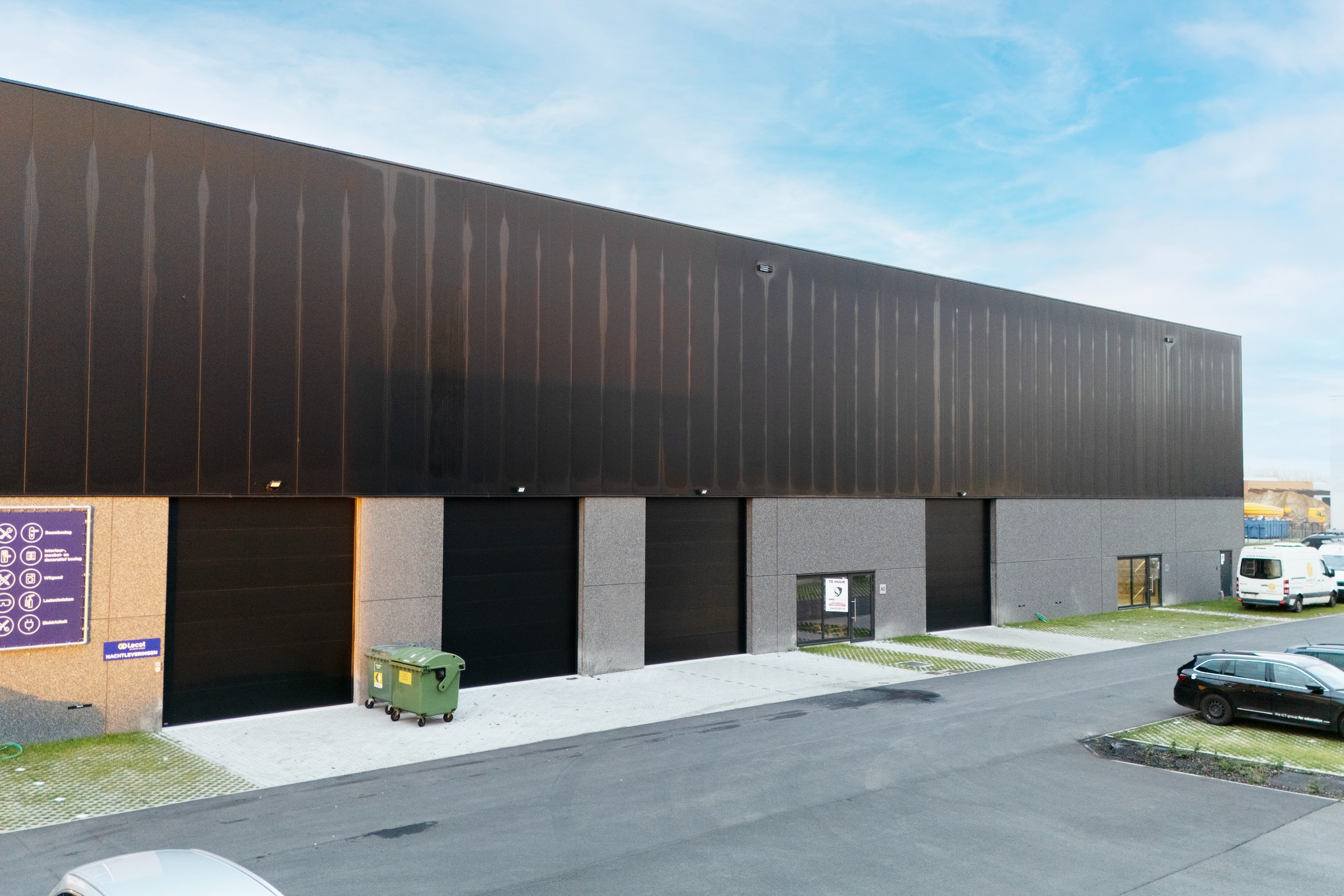 Nieuwbouwmagazijn 553m² langs de E17 in Lokeren - foto 3