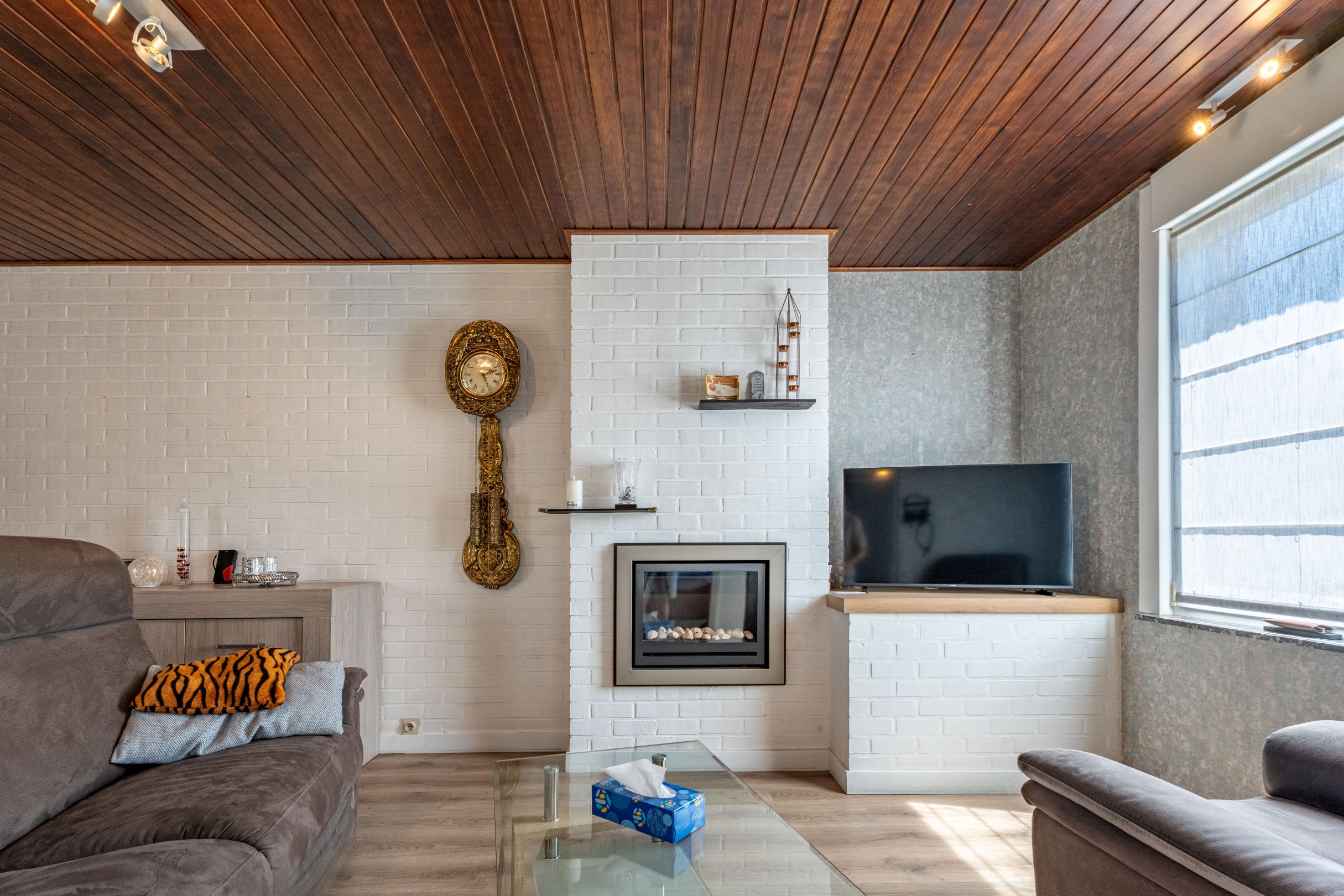 Charmante woning met slaapkamer gelijkvloers en immense tuin - foto 5