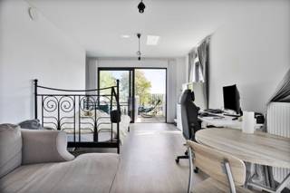 Ben je op zoek naar een instapklaar appartement met alle comfort en een uitstekende ligging? Dan is dit prachtig appartement in Tongeren, gebouwd...