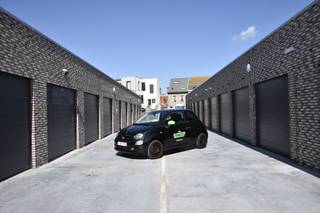 Een felbegeerde parkeerplaats in de drukke badstad gezocht? Wij bieden u de toegang aan tot het volledig afgesloten garagecomplex in het centrum...