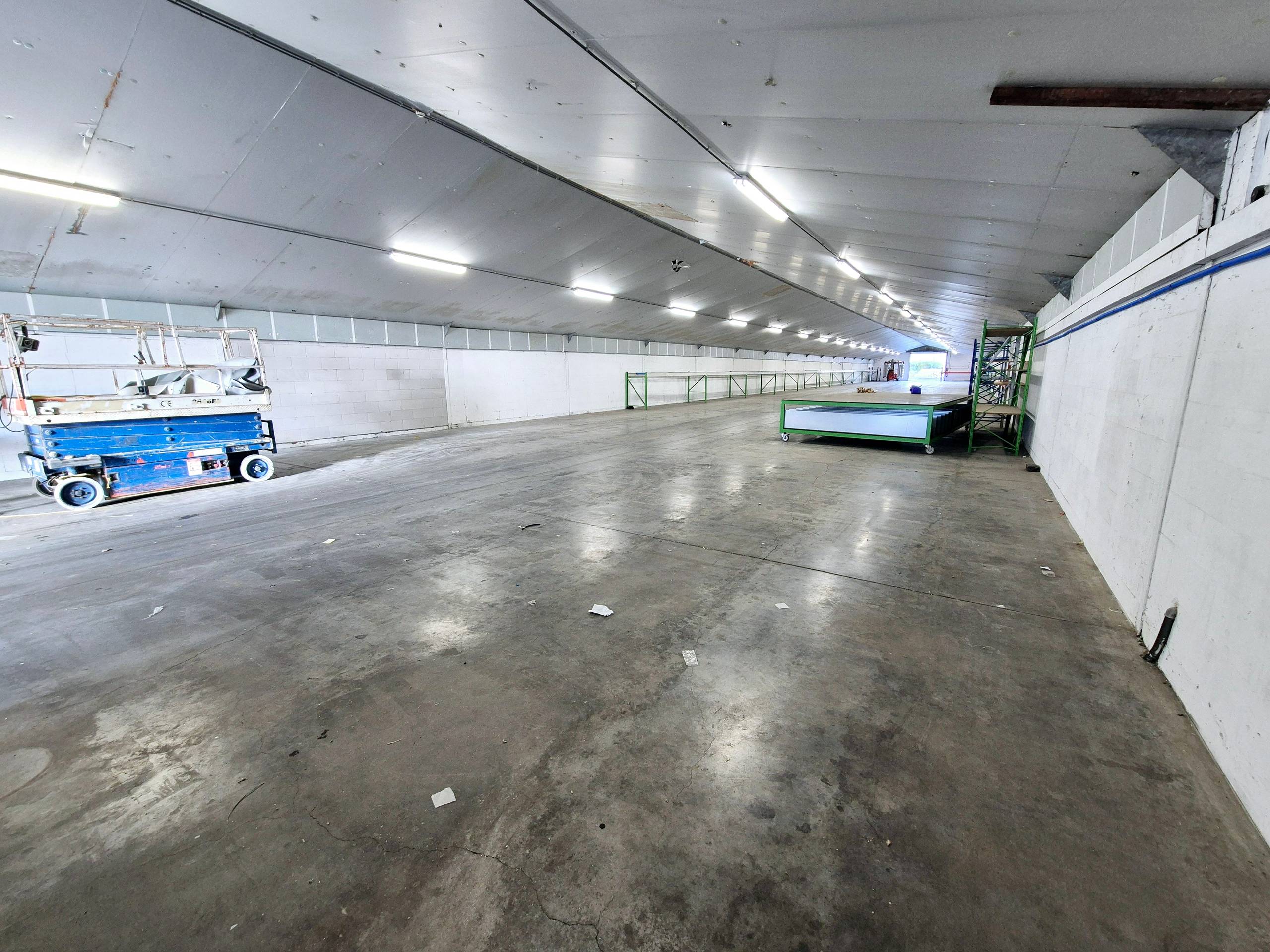 Commercial for rent in Zonnebeke - photo 2