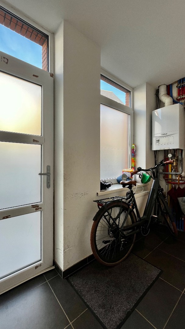 Ruime woning met 3 kamers, kelder en een stadstuin - foto 5