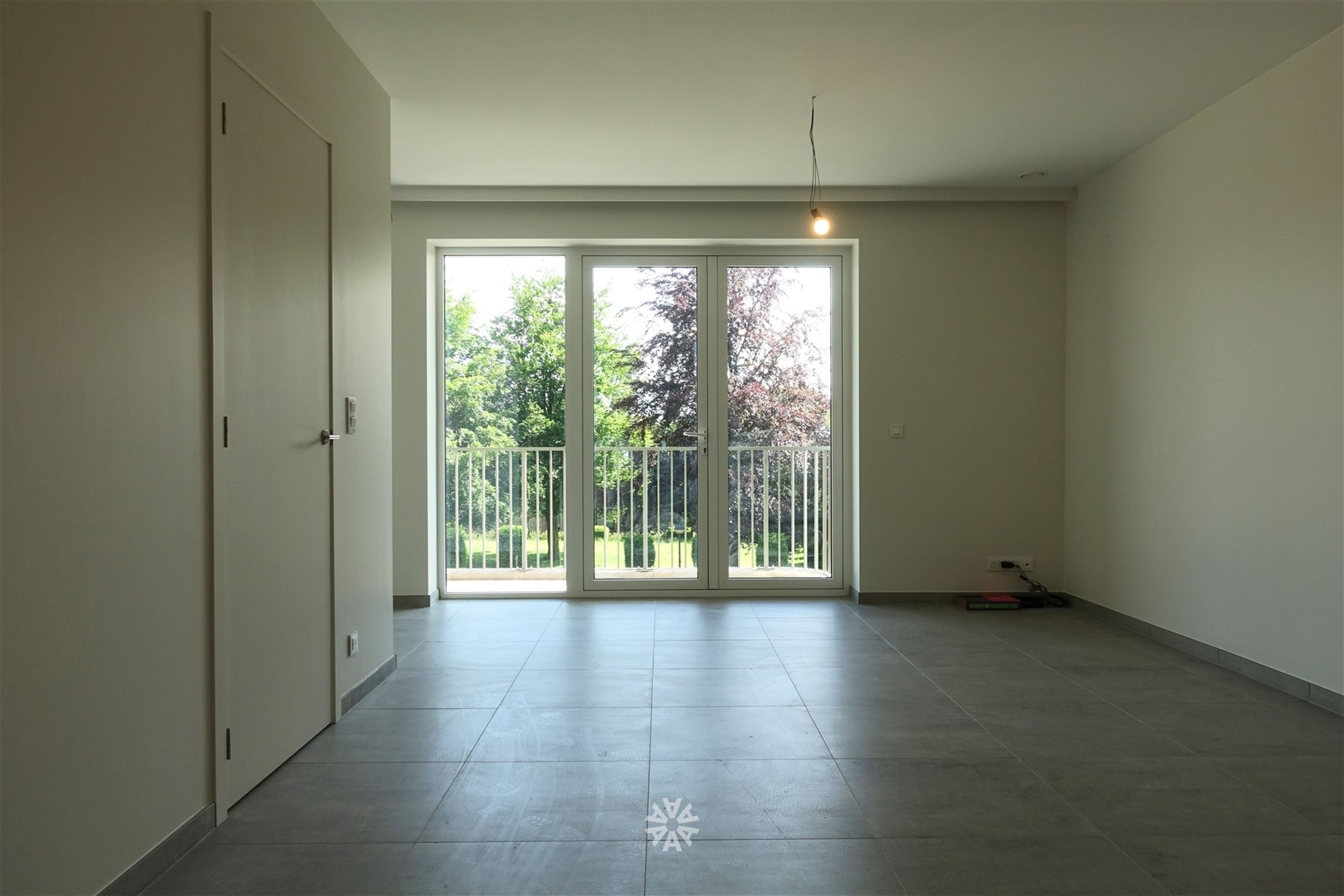 Nieuwbouw appartement met ruim terras en parkeerplaats te huur in Gent - foto 2