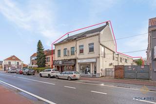 Dit duo van investeringspanden bevindt zich in het centrum van Sterrebeek op een drukke winkelstraat met veel passage.1ste pand: kapperszaak...