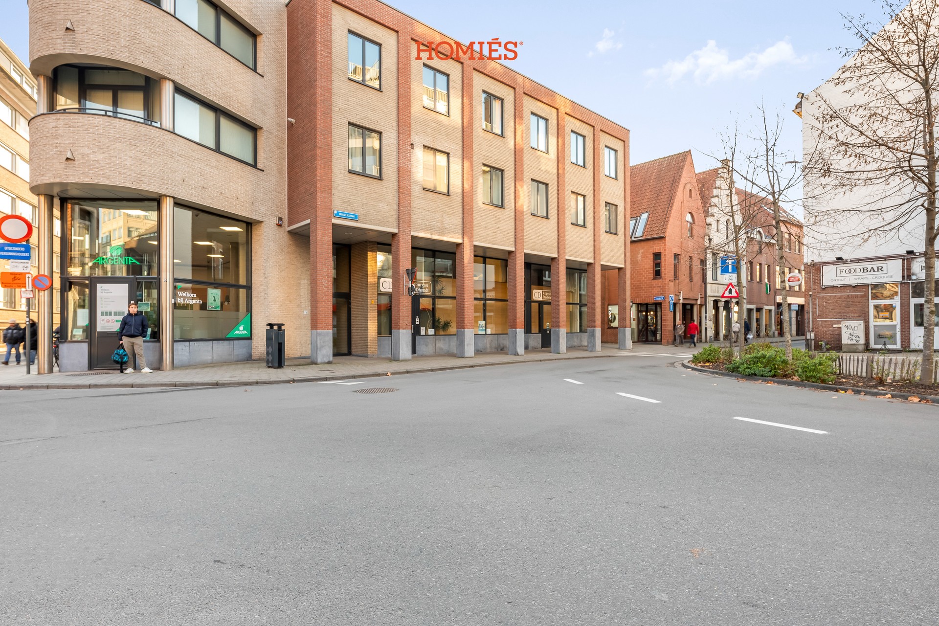 Polyvalente handelsruimte met veel visibiliteit - photo 1