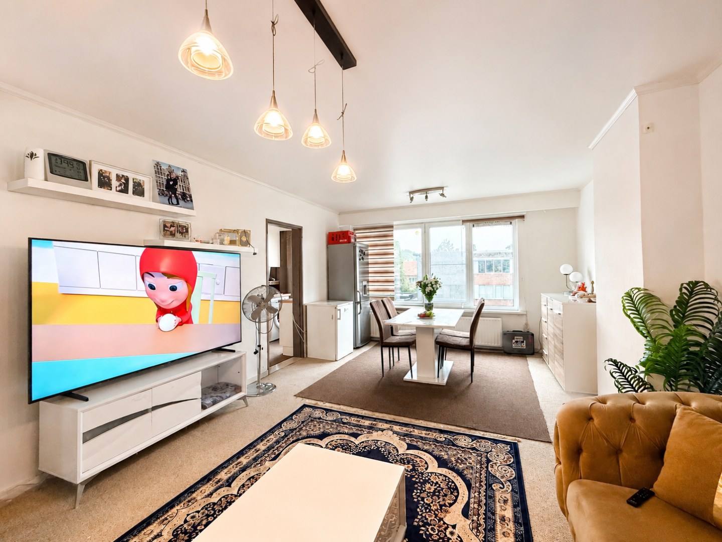 Ruim en lichtrijk 2-slaapkamerappartement in Ekeren-Donk - foto 2