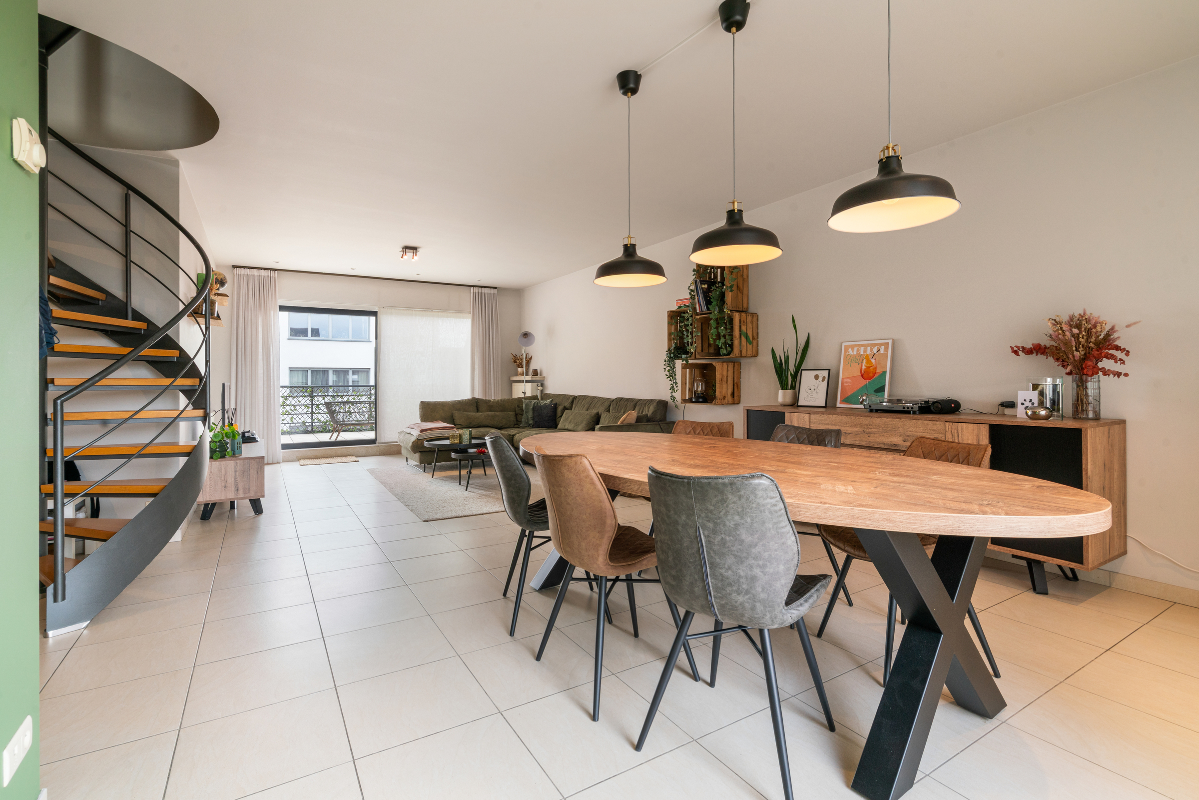 Knap en ruim 3-slpk-appartement met 3 terrassen en garage - foto 1