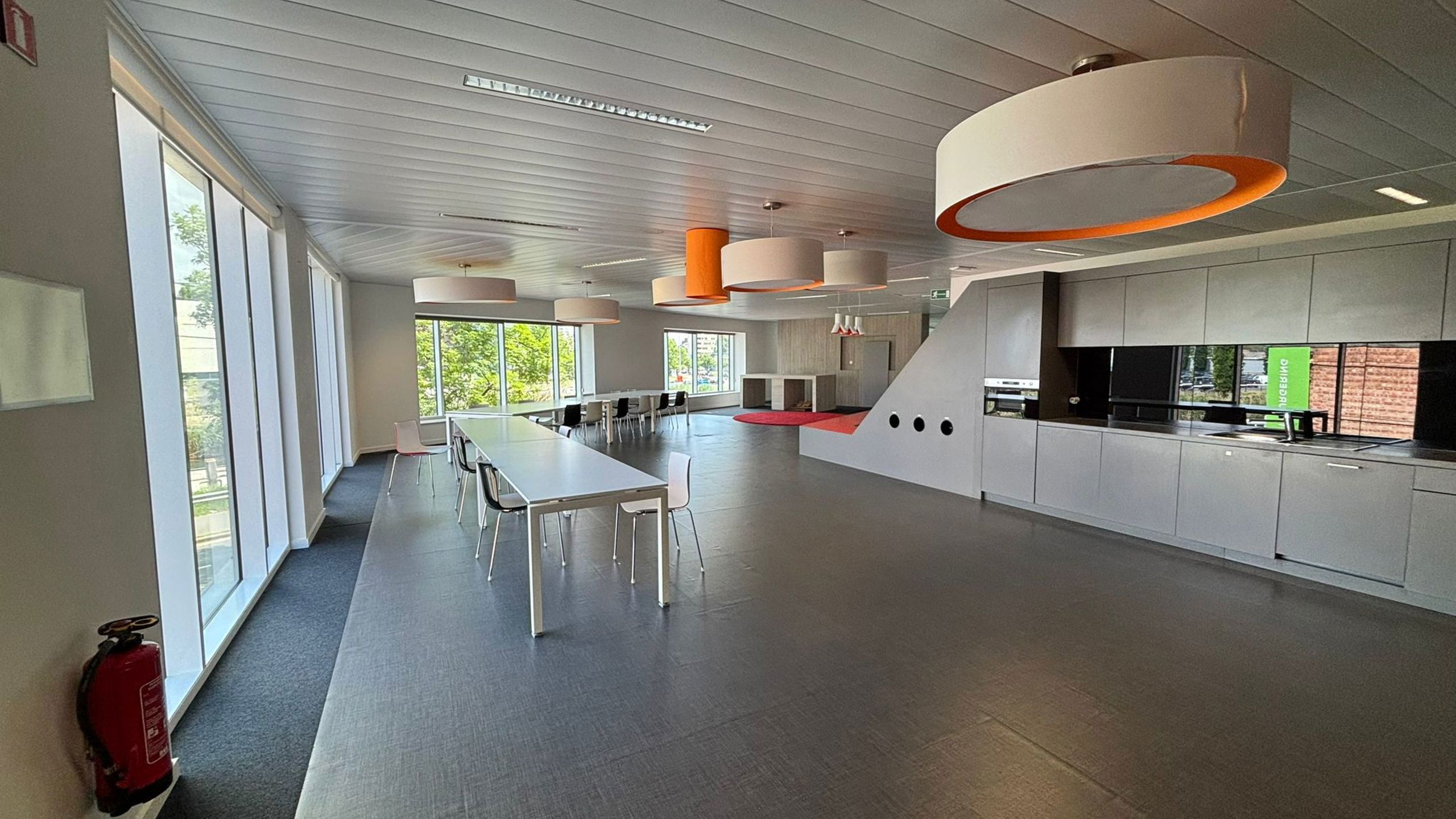Commercial for rent in Leuven - photo 4