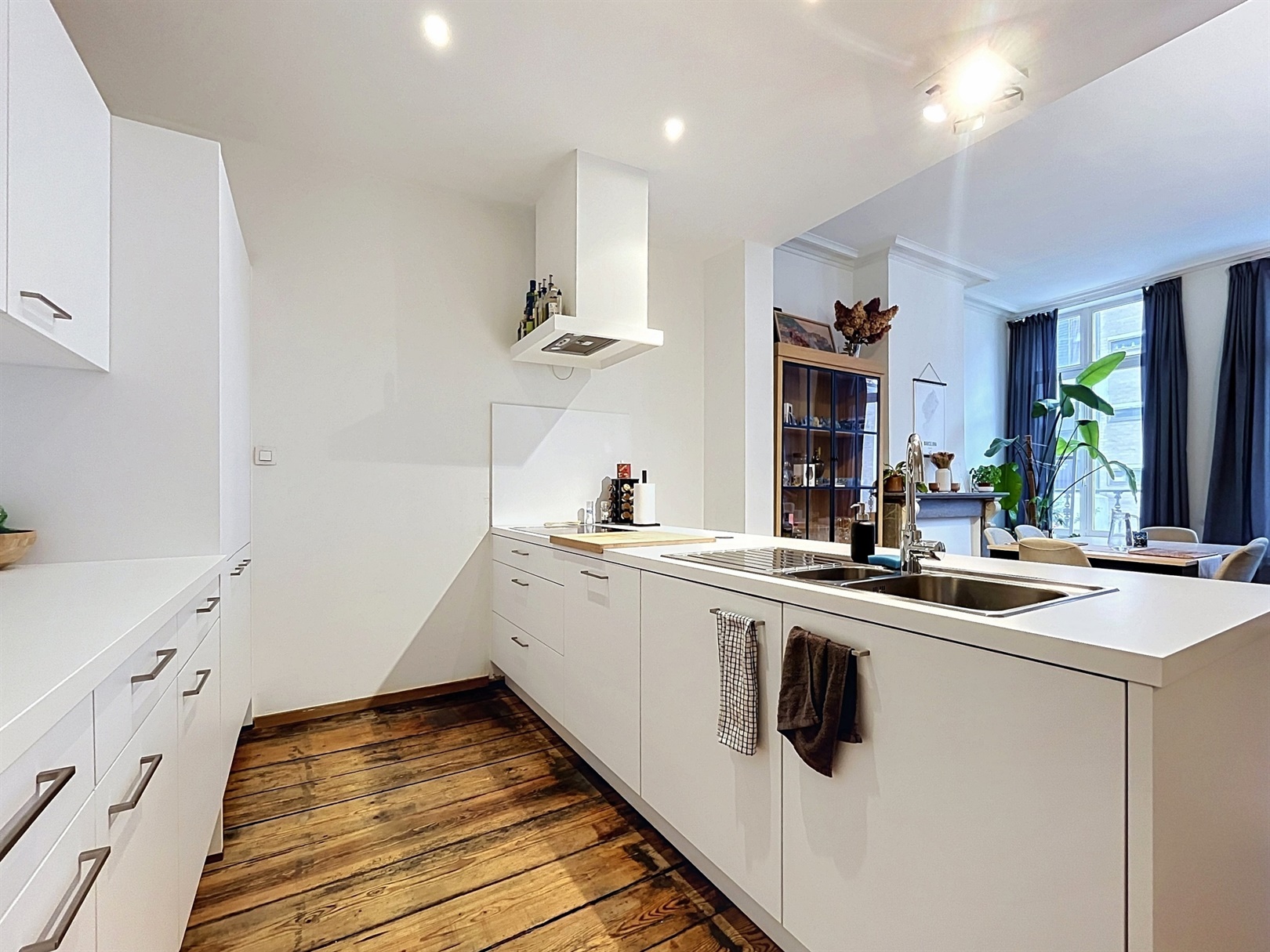Charmant appartement met autostaanplaats nabij het Zuid! - foto 4