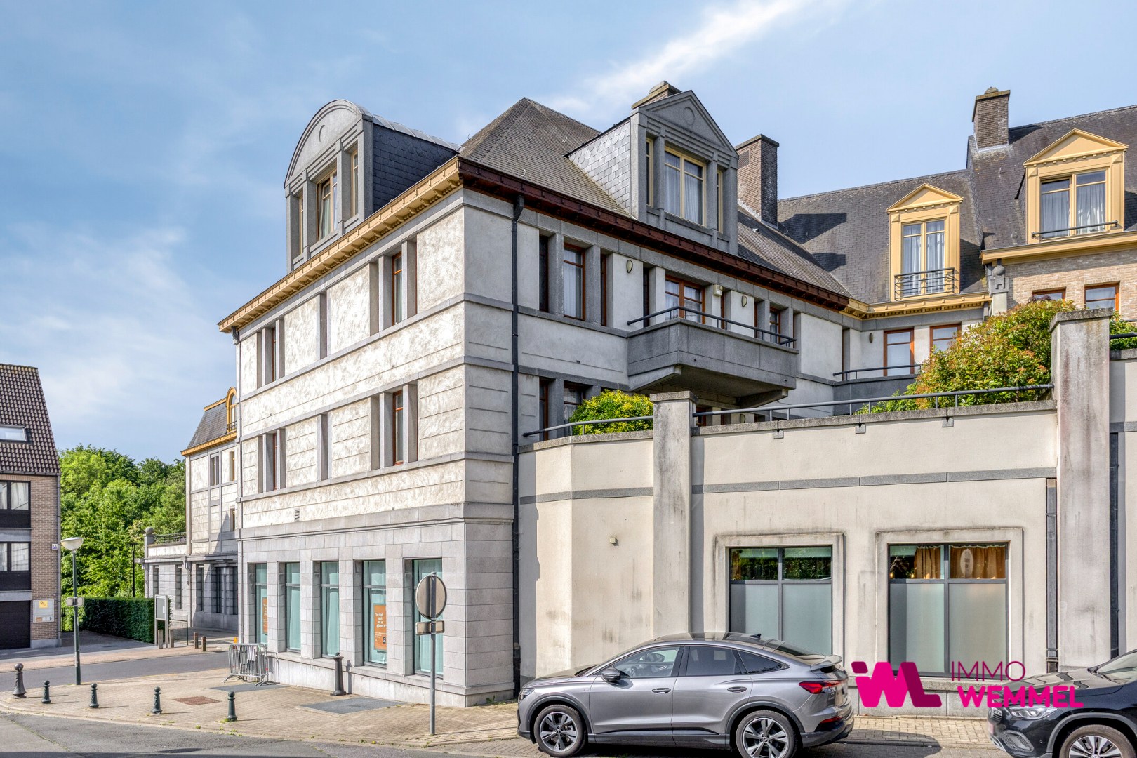 Schitterend appartement met groot terras op topligging aan de Markt van Wemmel - foto 2