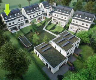 <strong><u>Woning 1: </u></strong><br />4 slpk. (of 6 slpk) + bureel + 2 badk.<br />Grondopp. 215m²<br />Bew. opp. 239m² + terras 21m² + 62m² tuin.<br /><strong>Prijs: € 649.250 excl. aankoopkosten </strong><br /><br />Omschrijving van het woonproject:<br /><br /><strong>We gaan van start met 12 <u>energie neutrale nieuwbouwwoningen</u> van 's Graevenhof!<br />Start van de afbraakwerken einde maart- begin april 2026.</strong><br />Prijzen vanaf € 605.000,- excl aankoopkosten.<br />Prijzen inclusief 1 autostaanplaats, ruime afwerkingsbudgetten, klantenbegeleiding, vaste trap naar de zolder.<br />E-PEIL < 10  -   4 tot 6 slaapkamers  -  2 badkamers  -   Bepaalde woningen mogelijk onder 6% BTW*-<br />* Onder voorwaarden (vraag hiernaar)<br /><br />'s Graevenhof is een exclusief project van <strong><u>twaalf nieuwbouwwoningen</u></strong>, gesitueerd in het groene ’s-Gravenwezel, de parel van de Voorkempen. De woningen zijn opgebouwd uit duurzame materialen en uitgerust met een verscheidenheid aan moderne, ecologische technieken, waaronder een lucht-water warmtepomp, zonnepanelen, vloerverwarming en een ventilatiesysteem.<br /><br />De architectuur is modern en stijlvol, gekenmerkt door een combinatie van een lichte gevelsteen met houten gevelbekleding en donkere, kwalitatieve aluminium ramen.<br /><br />'s Graevenhof <strong>omvat zowel woningen met platte daken als woningen met hellende daken</strong>, waarbij de laatste extra inrichtbare ruimte onder het dak bieden voor bijvoorbeeld een hobbyruimte of extra kamer. Alle woningen beschikken over een privatieve tuin die grenst aan een onderhoudsvriendelijke gemeenschappelijke binnentuin met een wadi.<br /><br />De ligging van ’s Graevenhof is ideaal: groen en rustig aan de rand van Hertenbos, nabij natuurgebieden zoals het Gravinnenbos en toch centraal.<br /><br />Wat mag u verder verwachten?<br />1ste KOPER = GRATIS AFGEWERKTE ZOLDER<br />Voor bijkomende informatie gelieve contact op te nemen met ons kantoor - info@verlat.be   www.verlat.be  - Vg-Wp-Gvv-Gvkr-Gmo-Gworg<br /> 