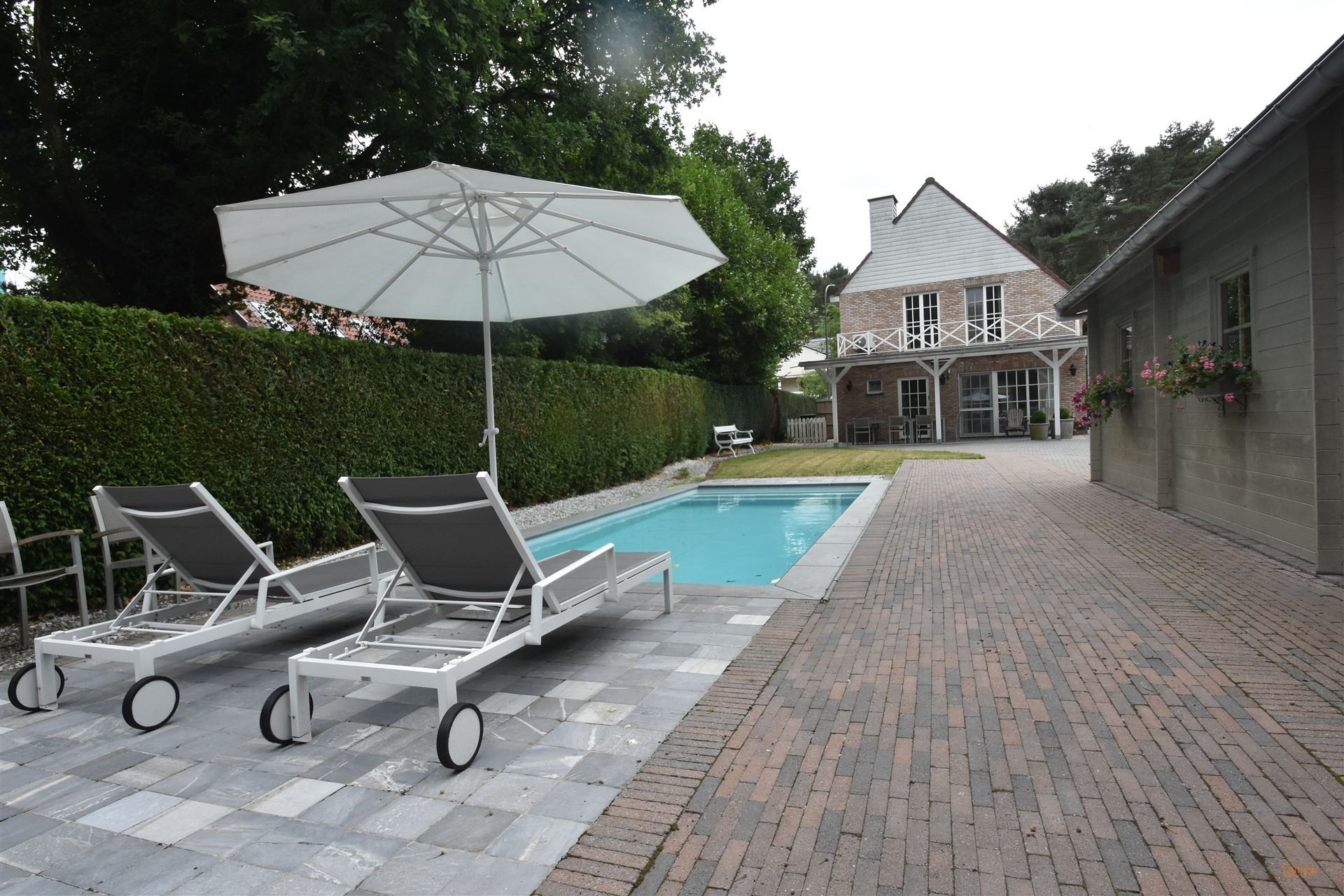 Gezinswoning met zwembad en praktijkruimte in Houthale - foto 4